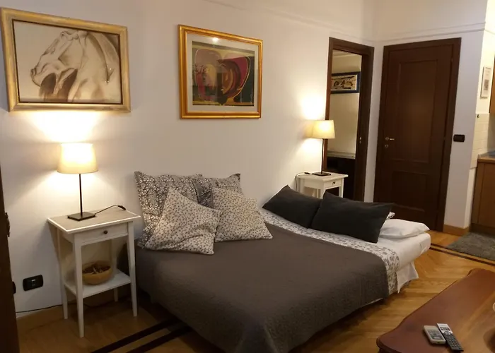 Lilium House Apts